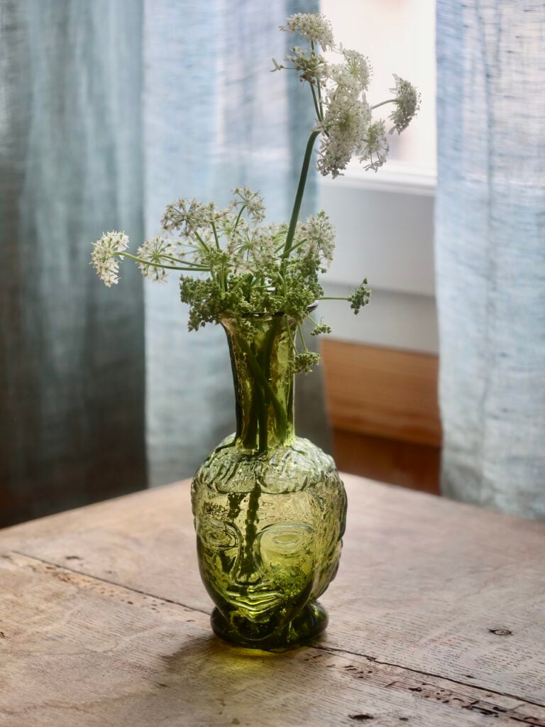 vase-tête-olive-head-face-vase-mouth-blown-recycled-glass