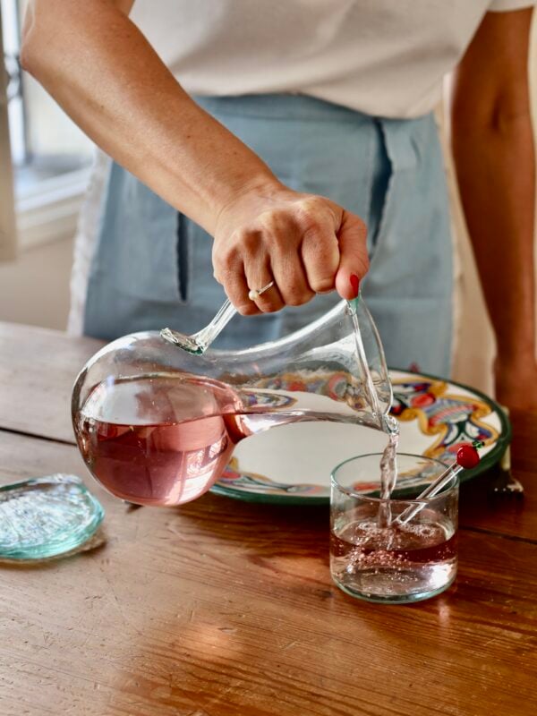 pichet-petit-avec-anse-transparent-carafe-drinkware-mouth-blown-recycled-glass