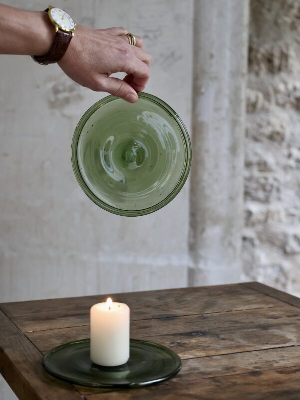 Handmade recycled plate by La Soufflerie Paris