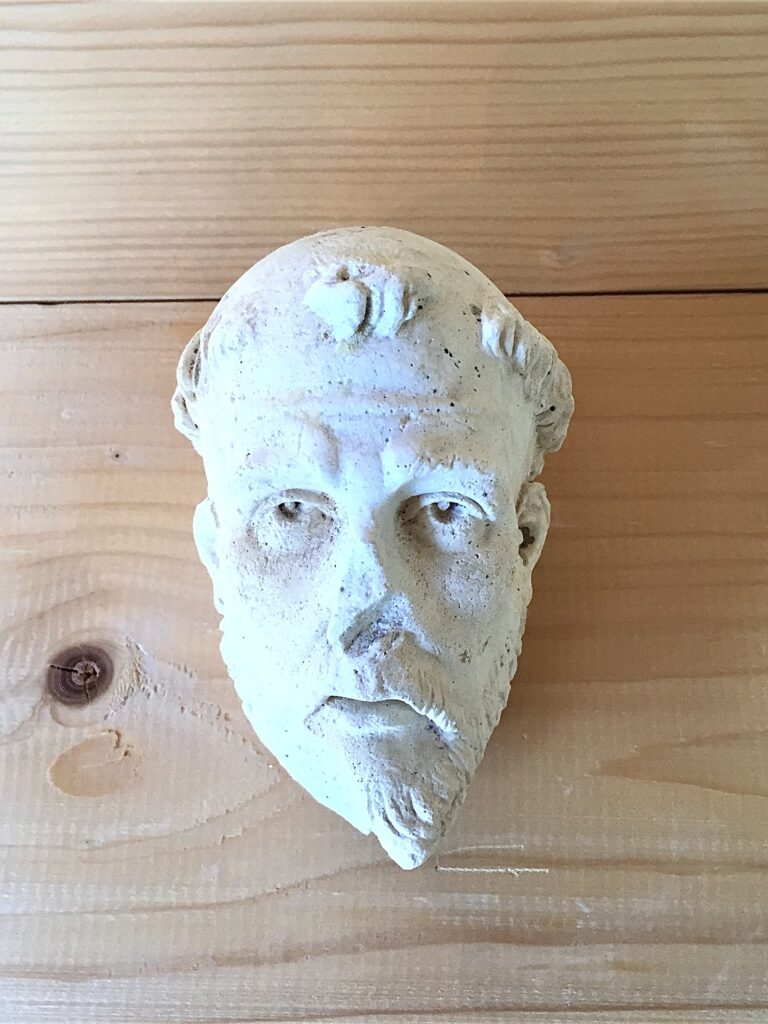 la-soufflerie-monk-head-benedict-handcrafted-plaster