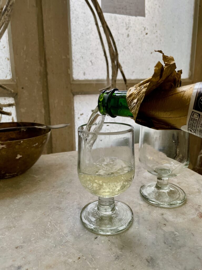 la-soufflerie-muscat-champagne-glasses-transparent-recycled-glass