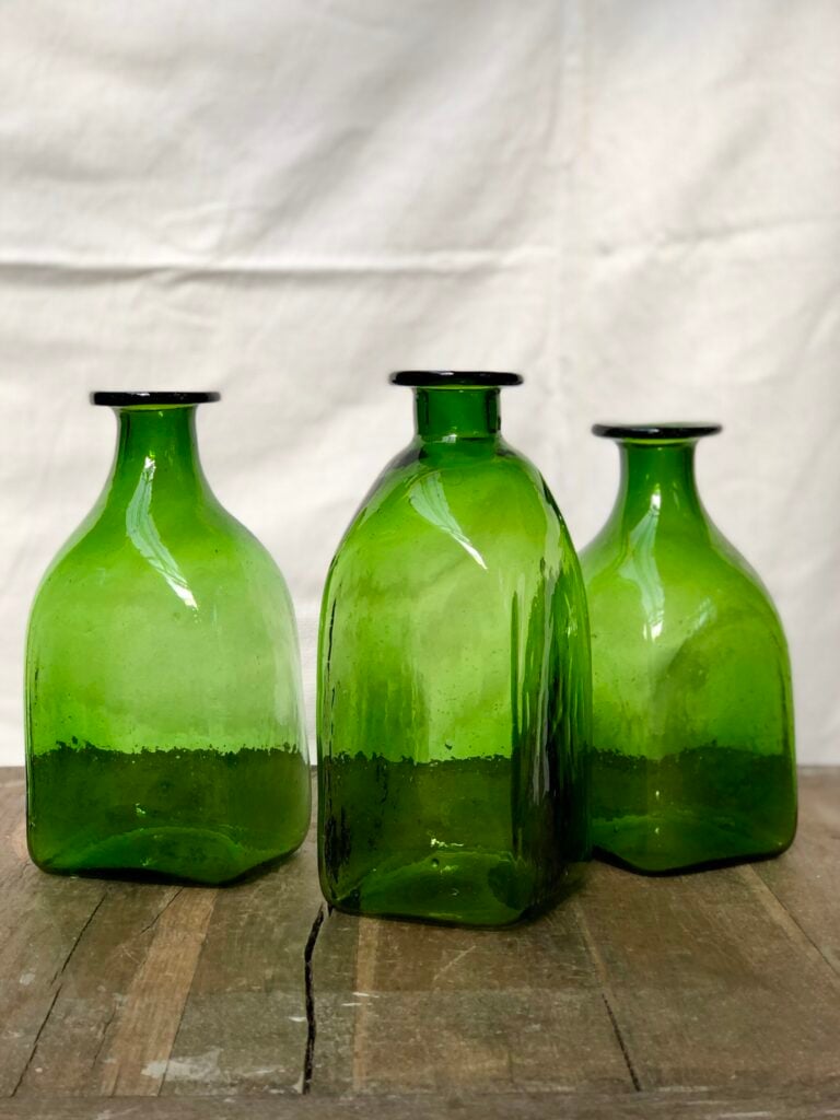 la-soufflerie-bouteille-carre-grand-olive-square-shape-large-carafe-vase-mouth-blown-recycled-glass