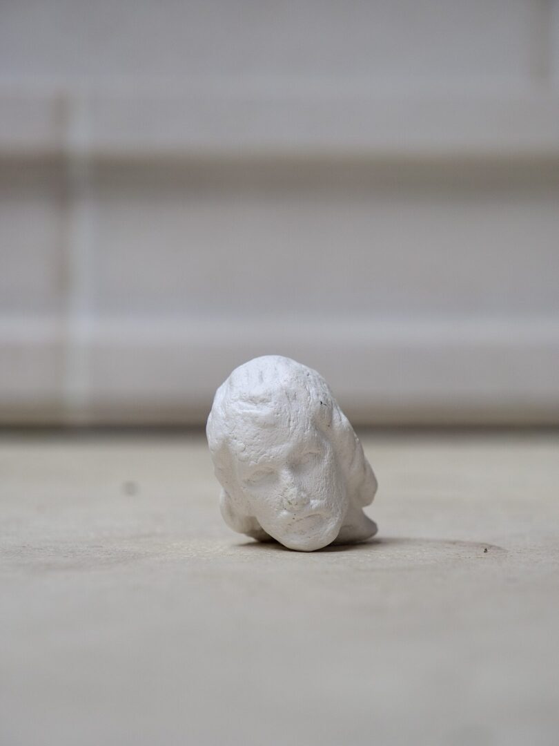 la-soufflerie-jay-head-handmade-plaster