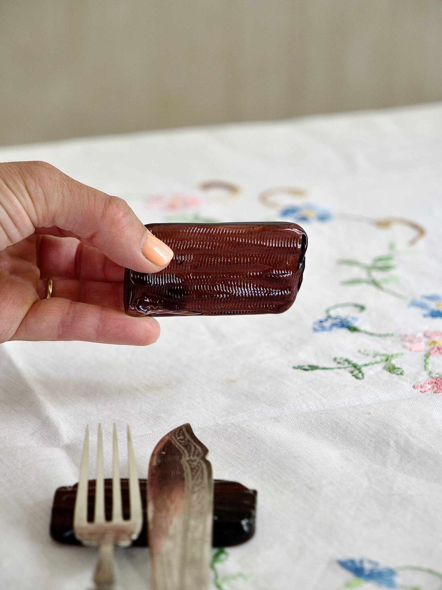 la-soufflerie-linea-cutlery-holder-big-framboise-mouth-blown-recycled-glass