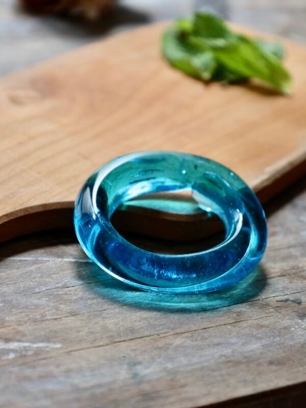napkin-holder-turquoise-tableware-recycled-glass
