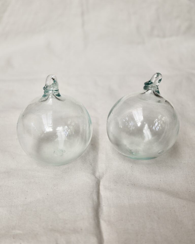 la-soufflerie-boule-transparent-8cm-christmas-ball-mouth-blown-recycled-glass