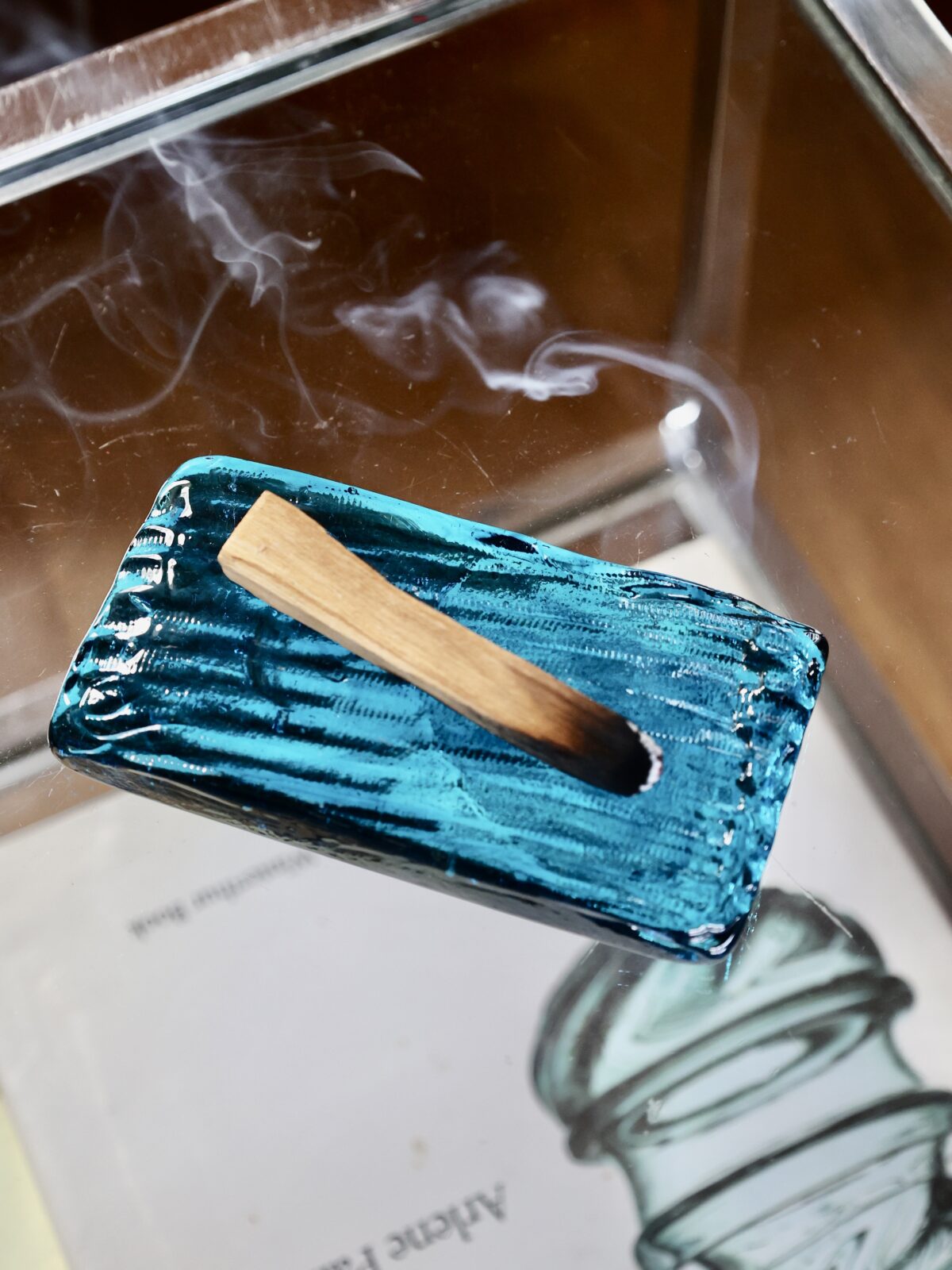 burriera-linea-piccola-turquoise-tableware-butter-dishes-mouth-blown-recycled-glass
