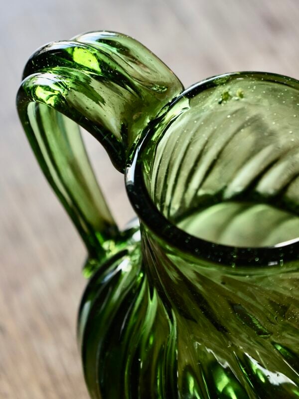 oenochoé-vert-fumé-vase-carafe-pitcher-decanter-mouth-blown-recycled-glass