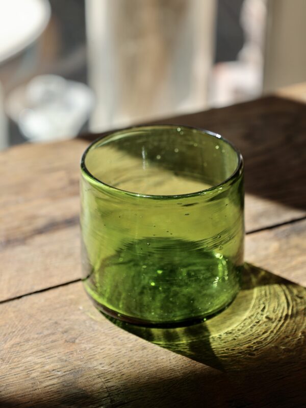 la-soufflerie-verre-palais-vert-olive-drinkware-tumbler-water-glass-mouth-blown-recycled-glass