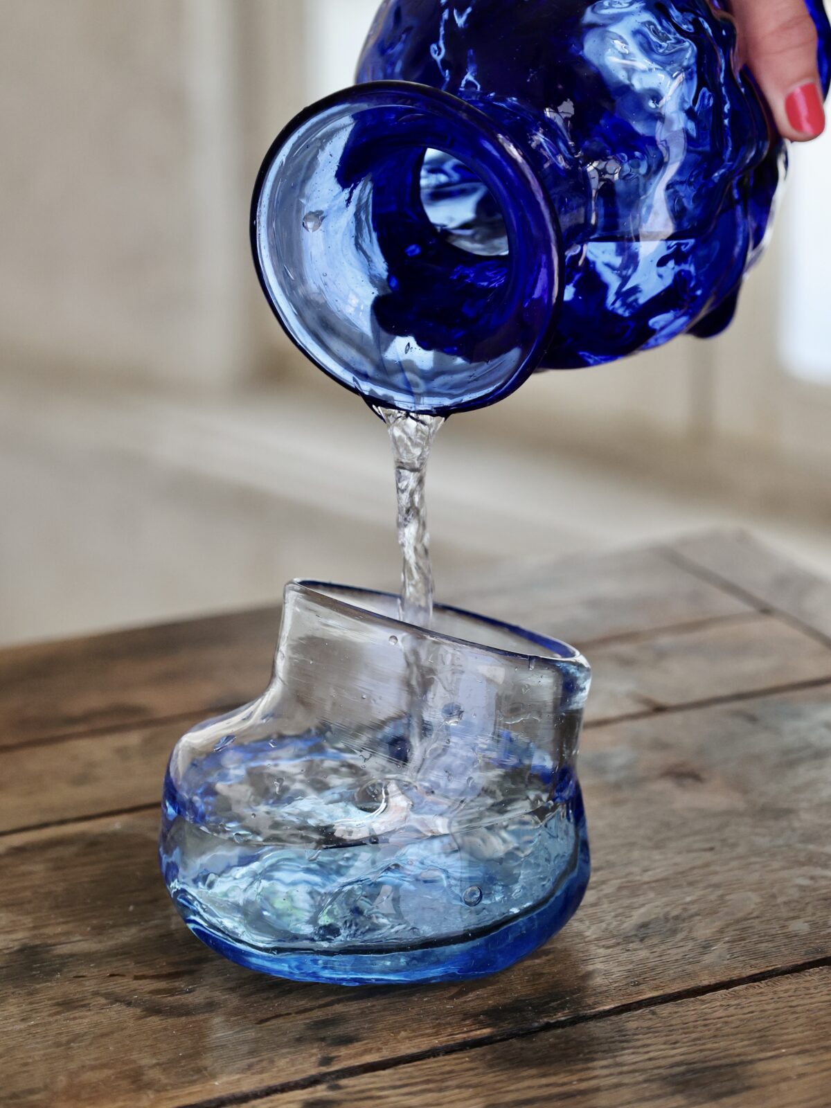 rock-glass-light-blue-verre-a-boire-verre-recycle-souffle-bouche